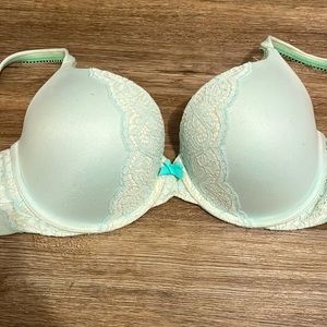 Victoria Secret Bra, 36D